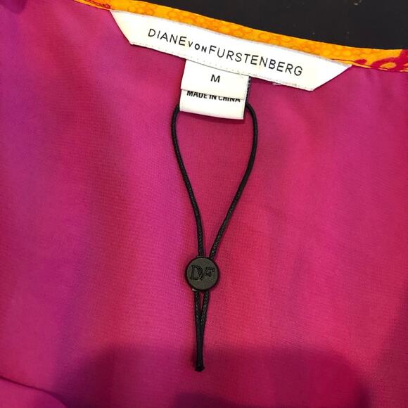 Diane von Furstenberg Emelia orange pink floral batwing silk top Medium NWOT - Picture 7 of 16